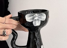 Vintage Floral Mug - Ceramic - Black - 7.1 oz Capacity
