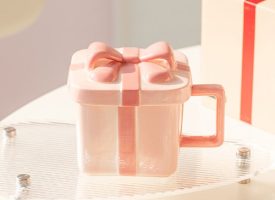 Gift Box Mug - Ceramic - Red - Black - White - Pink
