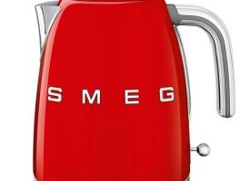 SMEG KLF03 7-cup Electric Kettle - Red