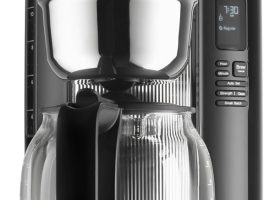 12 Cup Coffee Maker with One Touch Brewing