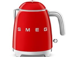 SMEG KLF05 3.5-cup Electric Mini Kettle - Red
